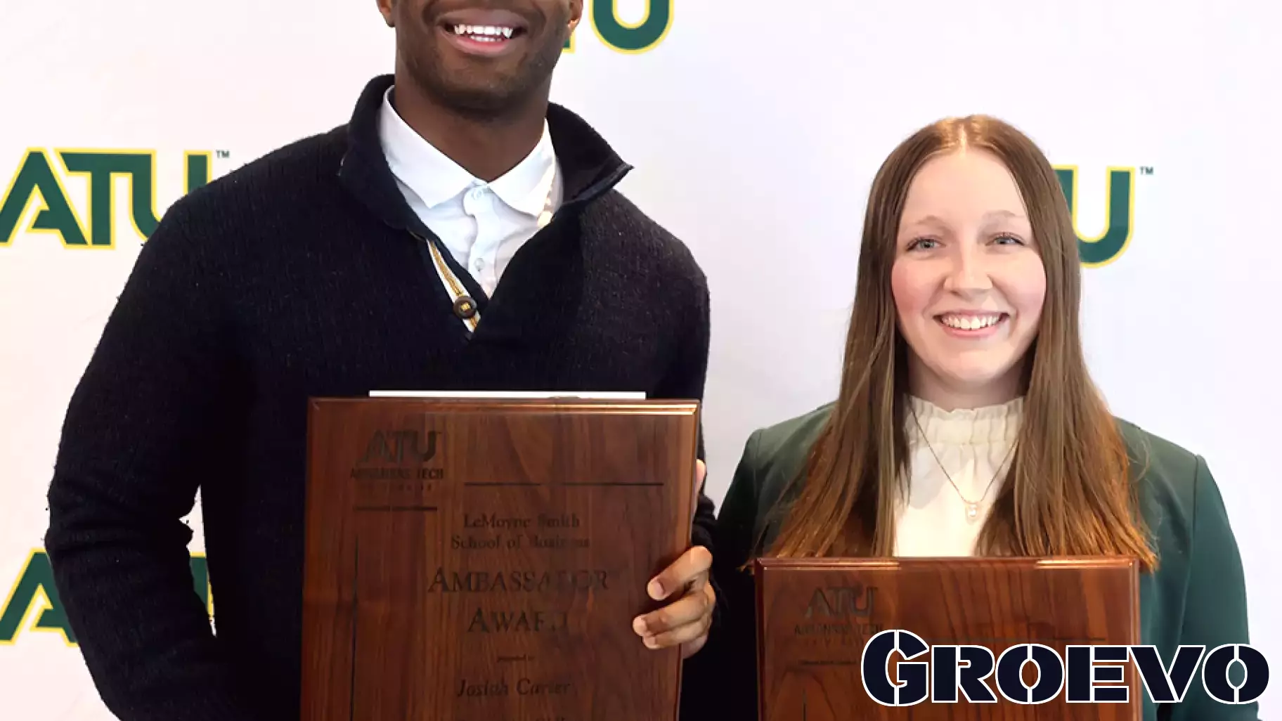 Carter, Muller Earn Top Business Student Awards