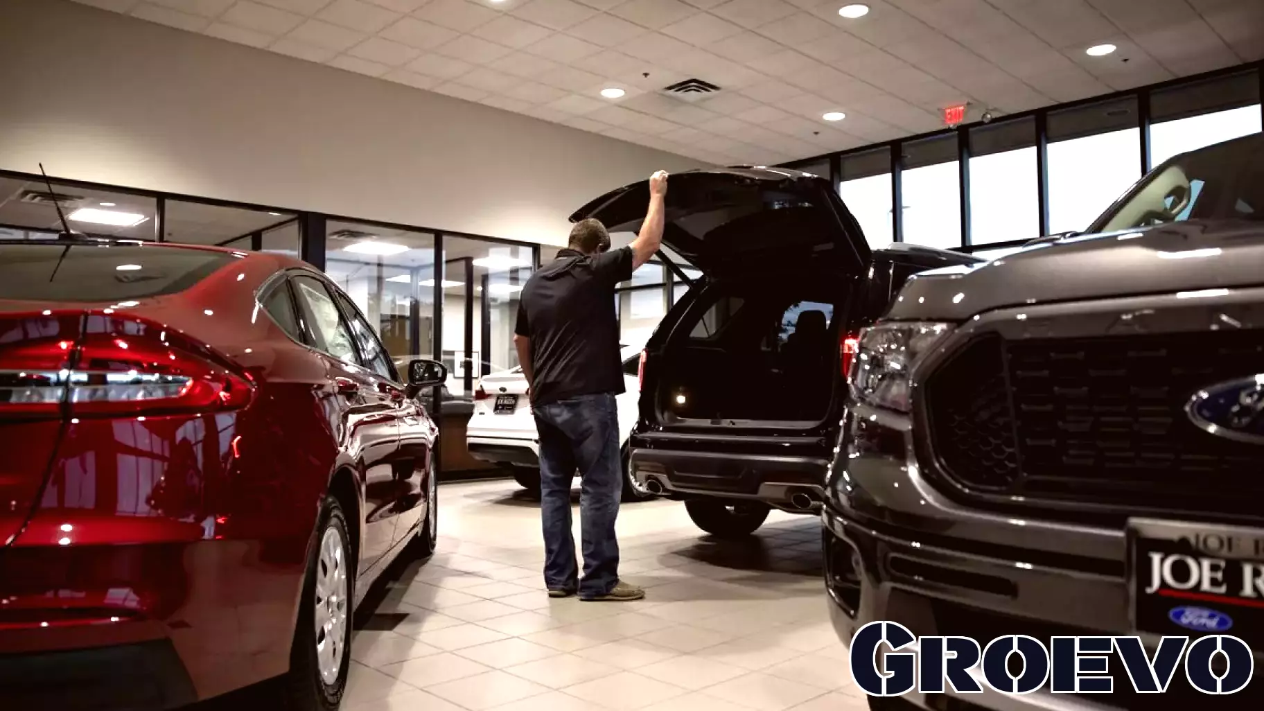 Flagship Credit Acceptance Sells Operations Amid Industry Concerns