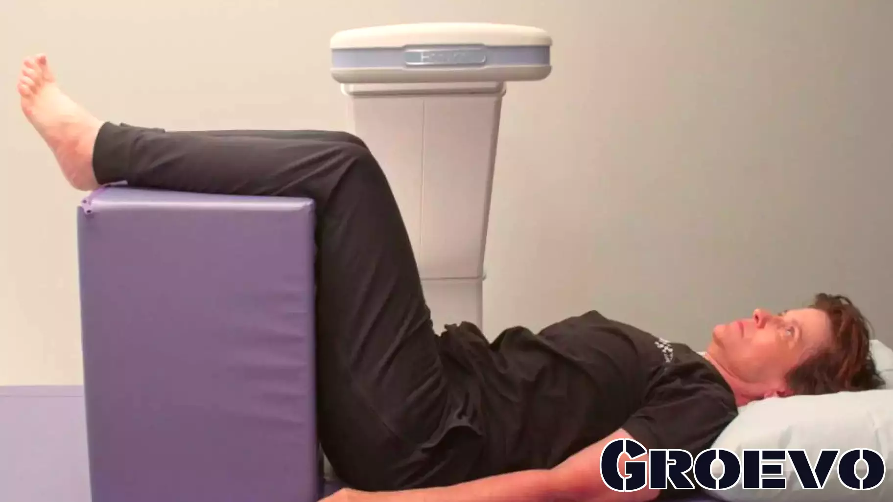 Kara Swisher examines the science, tech and business of living longer in new CNN docuseries