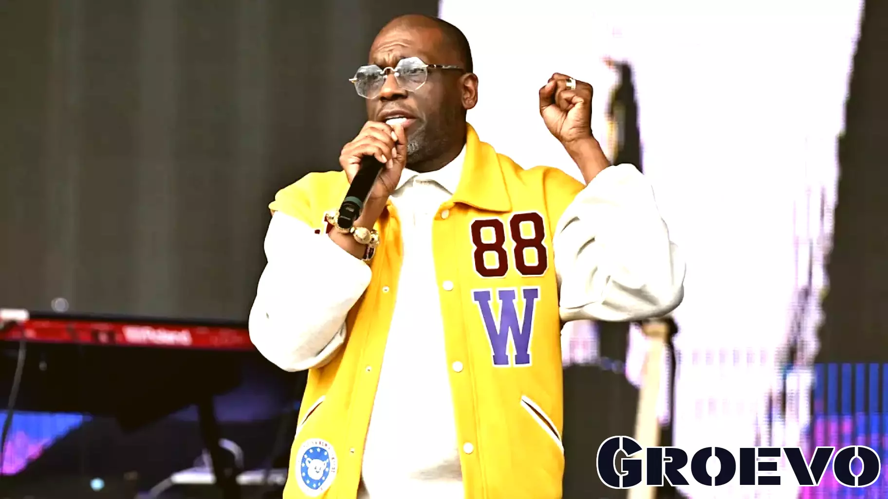 Pastor Jamal Bryant On Asian Business Boycott, Black Spending Power
