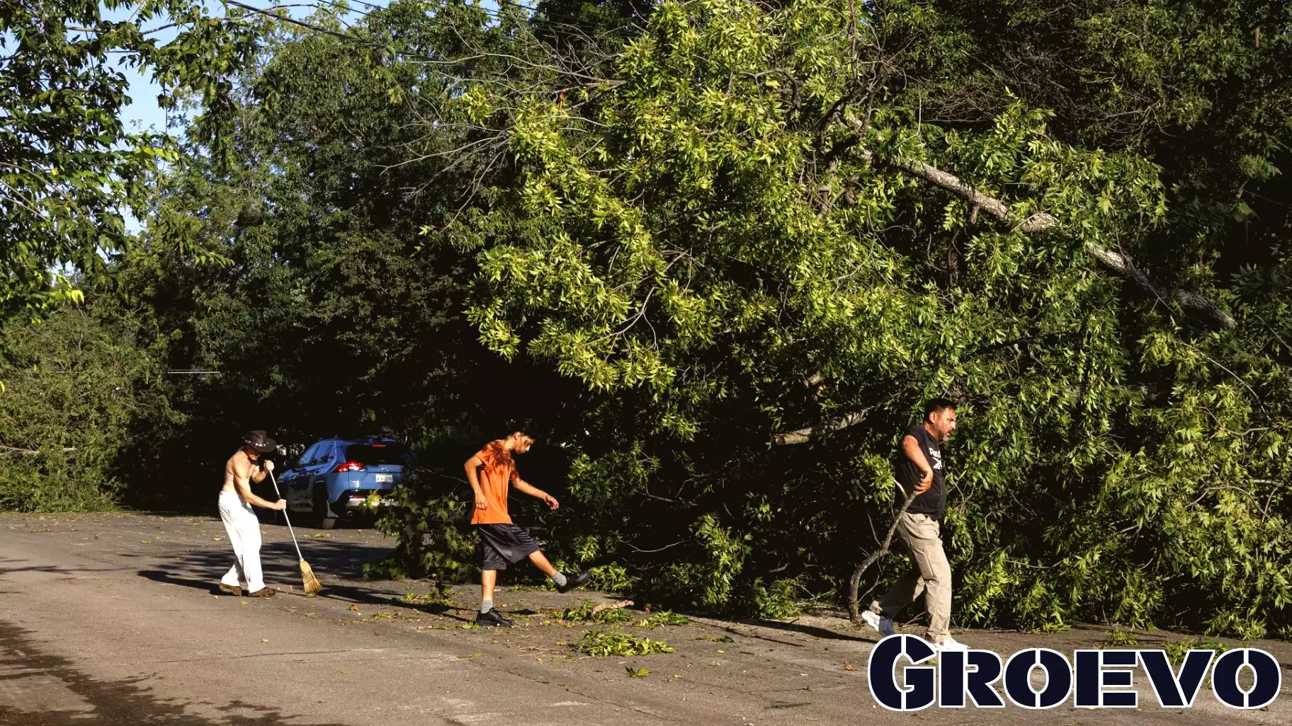 San Antonio businesses close after storm, power outages