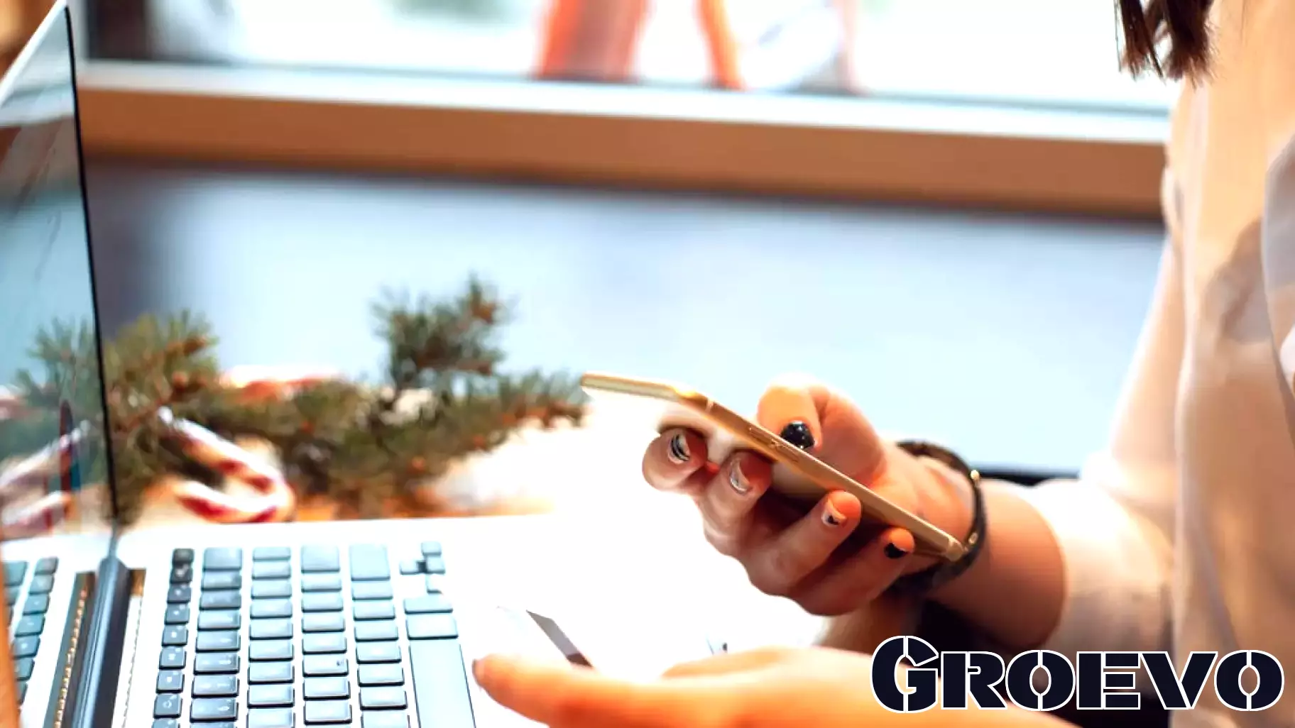 Support Small Businesses This Holiday Season by Shopping Mindfully