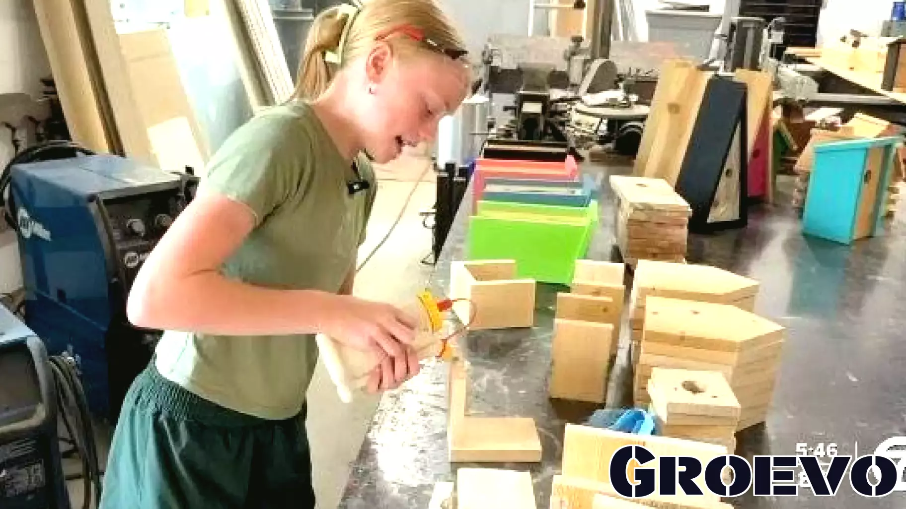 Young Entrepreneur Thrives with Custom Birdhouse Business